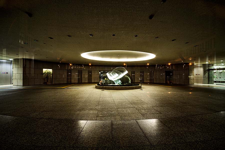 東京都庁の地下ロビー