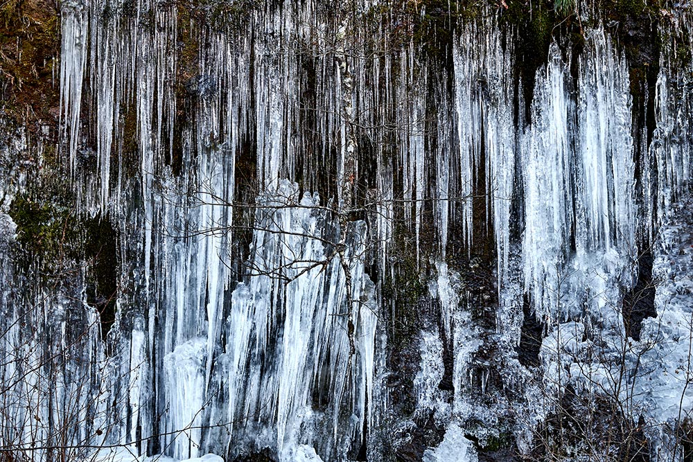 横谷渓谷氷の滝